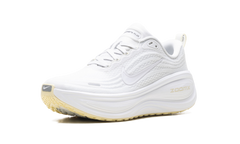 Vomero Plus WMNS"Photon Dust Alabaster" HV8154 009
